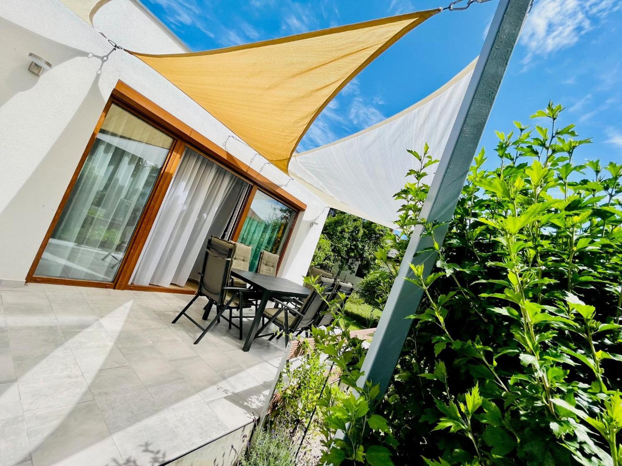 Babvirag Porta Fonyodliget Villa ภายนอก รูปภาพ